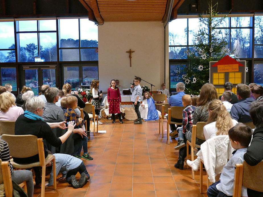 Kinderchristmette mit Krippenspiel (Foto: Karl-Franz Thiede)